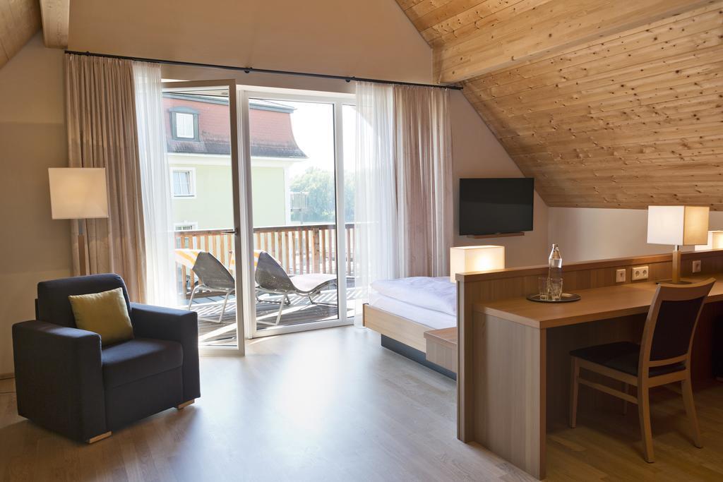 Gesundheitshotel Gugerbauer Шердинг Стая снимка